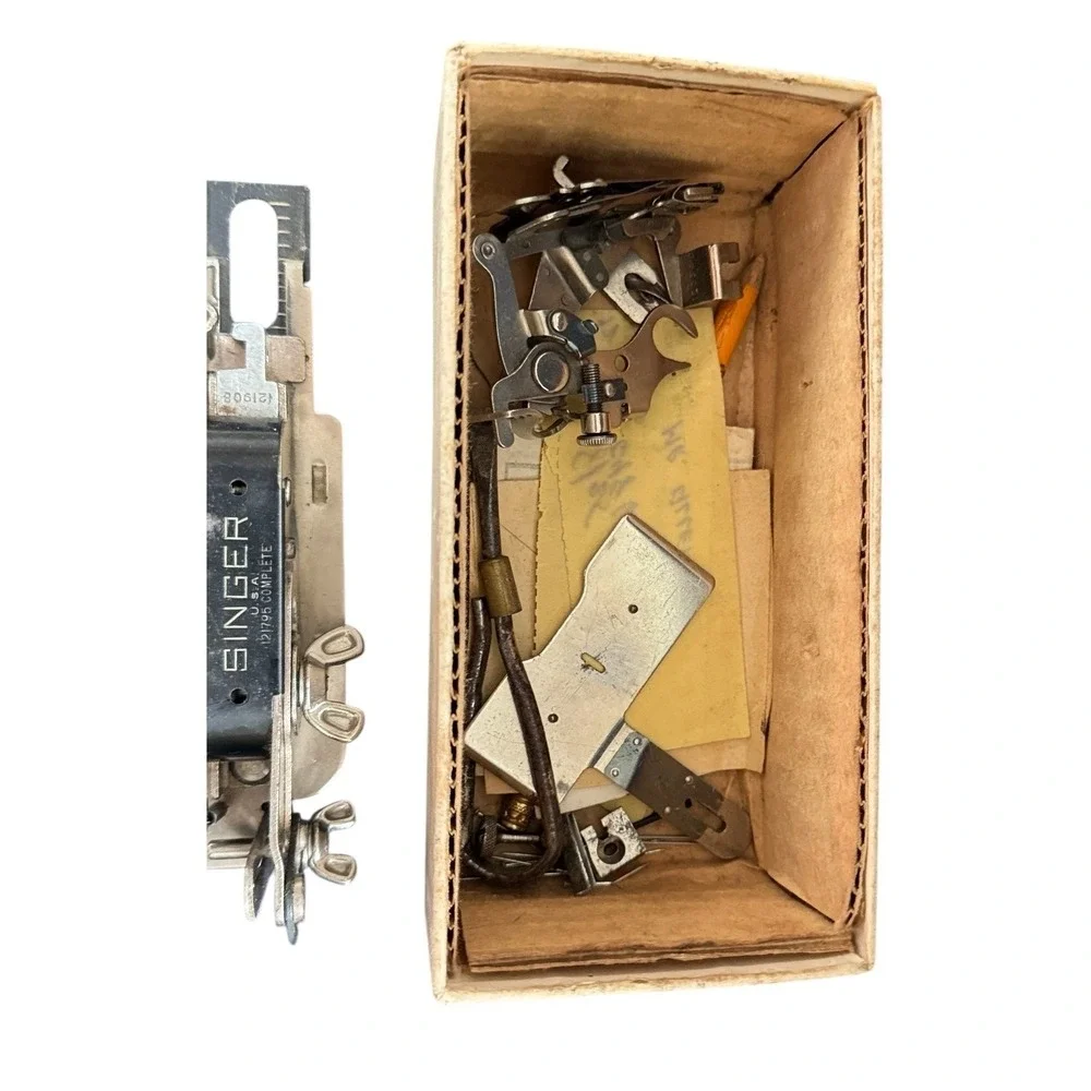 Vintage Singer Buttonhole Attachment No‎ 121795 for Lock Stitch Sewing Machines